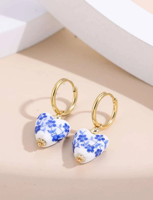 Vintage Heart-Shaped Dangle Earrings – Porcelain & Gold Earrings