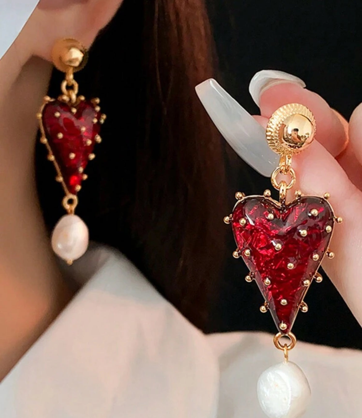 Heart Shaped Pearl Earrings - 18K Gold Plated Elegance