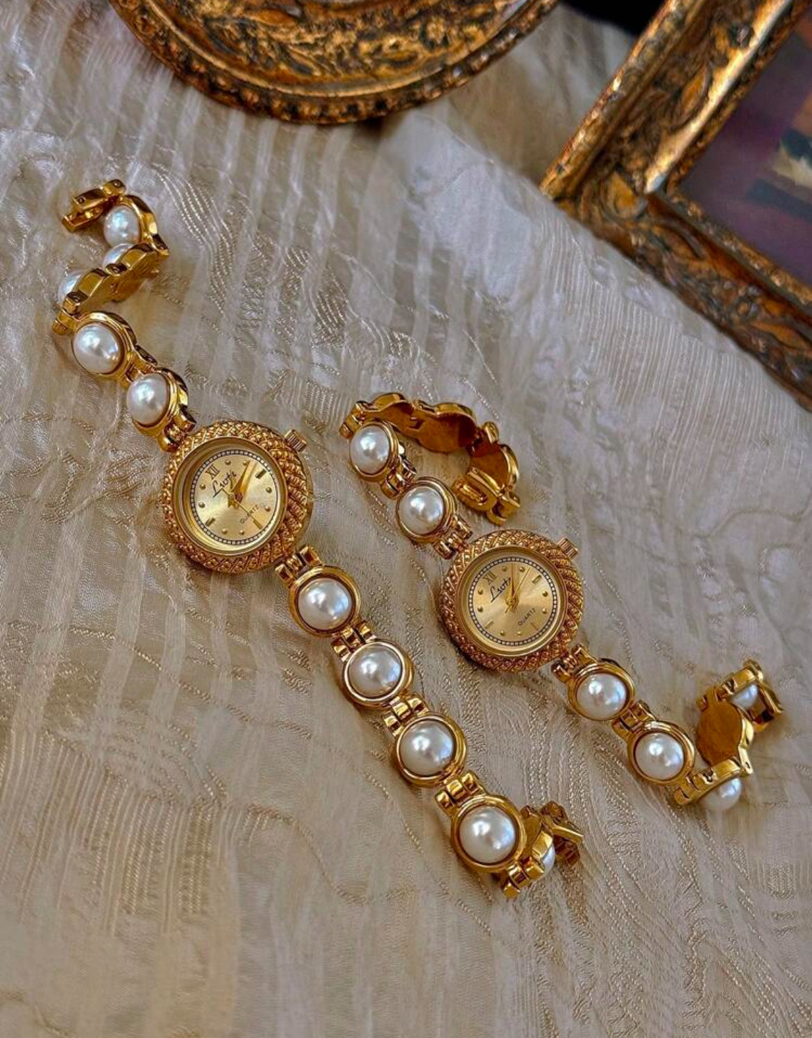French Pearl Watch – Elegant Vintage Timepiece with Copper Base & Pearl Detailing