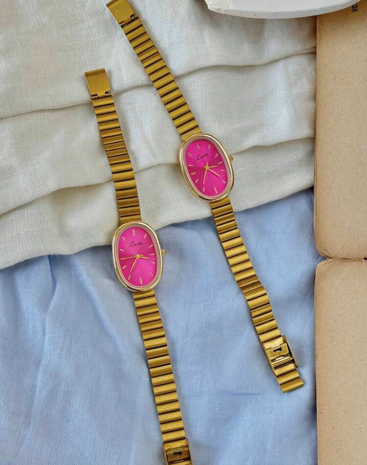 Pink Oval Vintage Watch – Timeless Charm
