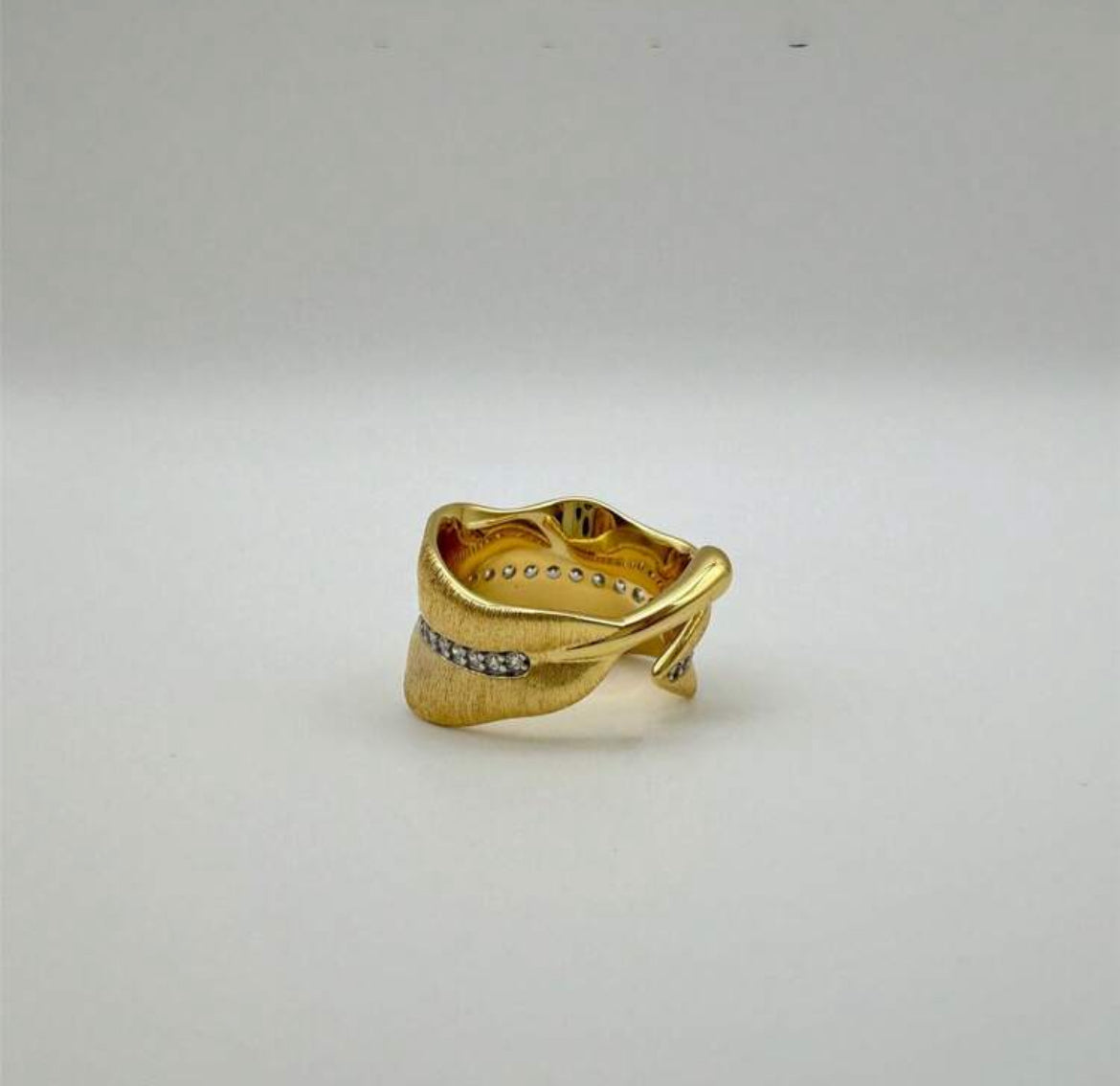 Vintage Leaf Ring – 18k Gold Plated with Cubic Zirconia