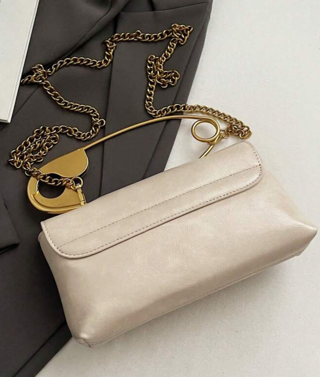 Ivory Handbag with Oversized Brooch Handle -Statement Piece of Elegance (Limited)