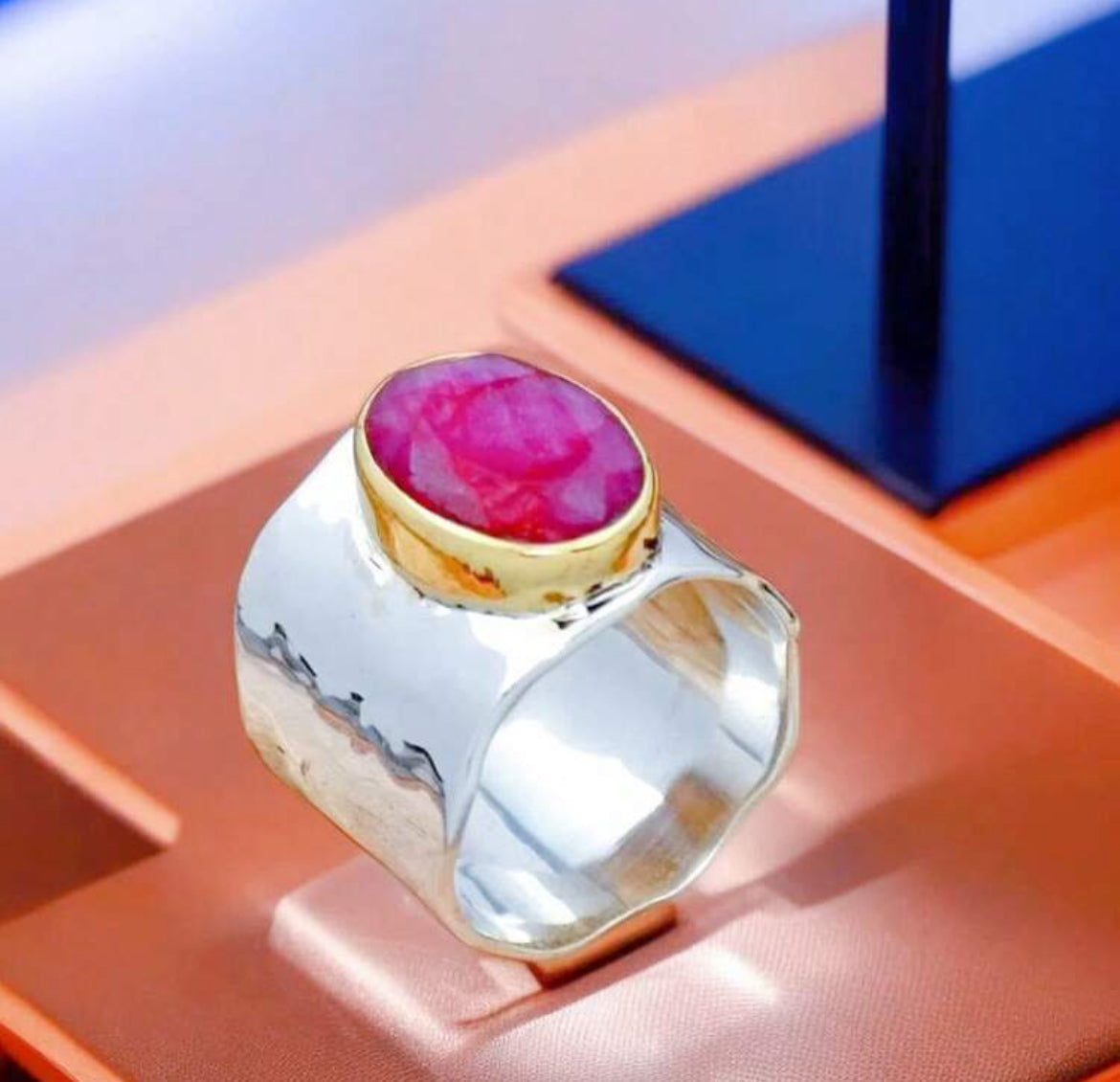 Pink Aura Ring – Silver Vintage Stone Ring