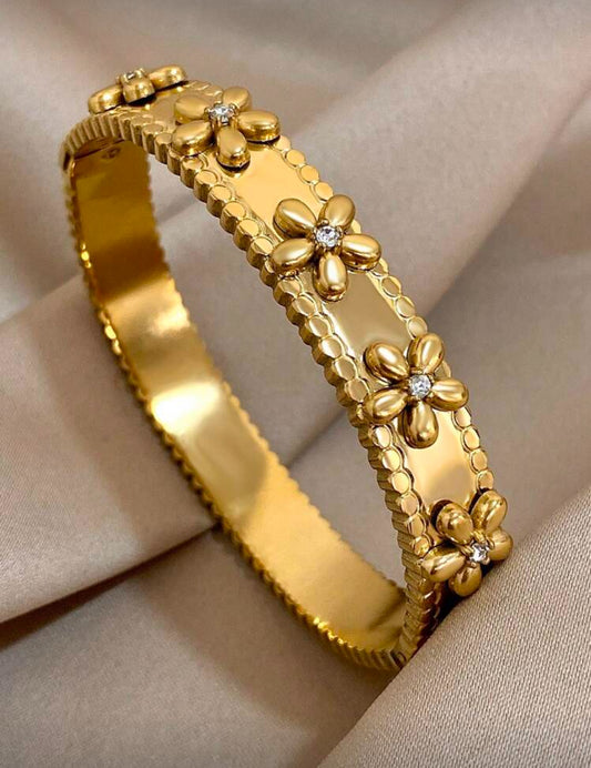 Vintage Bloom Bangle