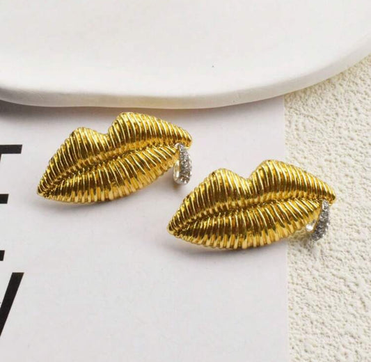 Lip Talk Earrings