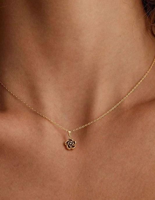 Rose Pendant Necklace