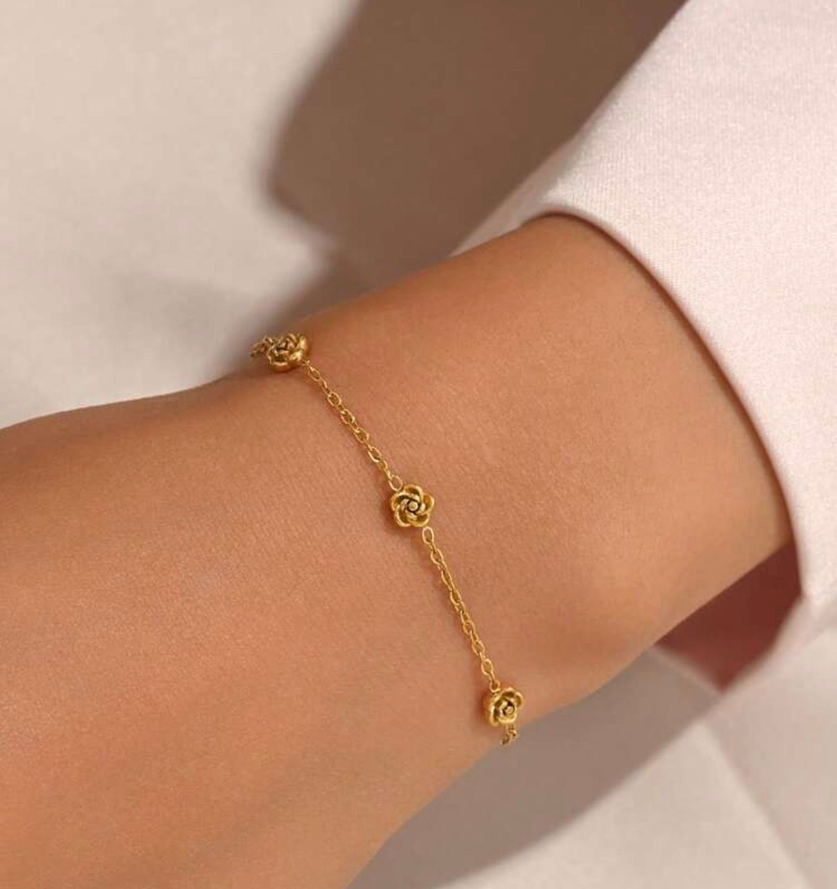 Dainty Rose Link Bracelet
